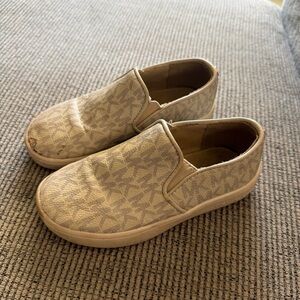 MICHAEL Michael Kors Kids Beige Slip-On Sneakers